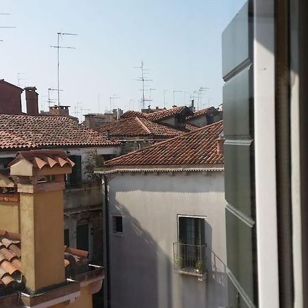 Monolocale Vicino San Marco Apartman Velence Kültér fotó