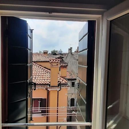 Monolocale Vicino San Marco Apartman Velence Kültér fotó