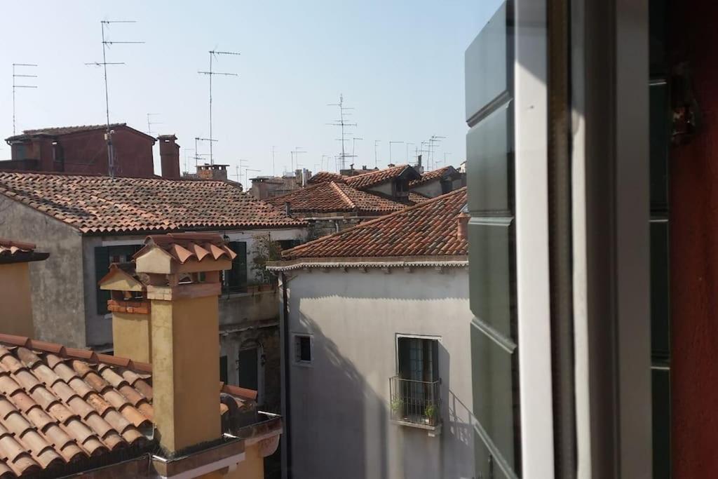Monolocale Vicino San Marco Apartman Velence Kültér fotó