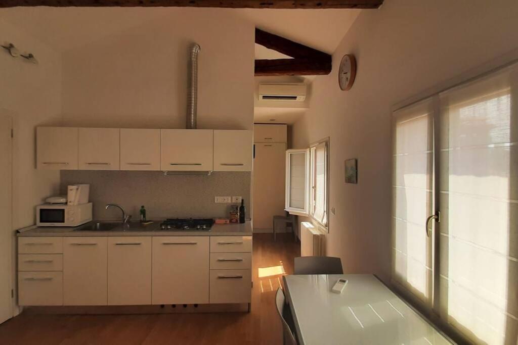 Monolocale Vicino San Marco Apartman Velence Kültér fotó