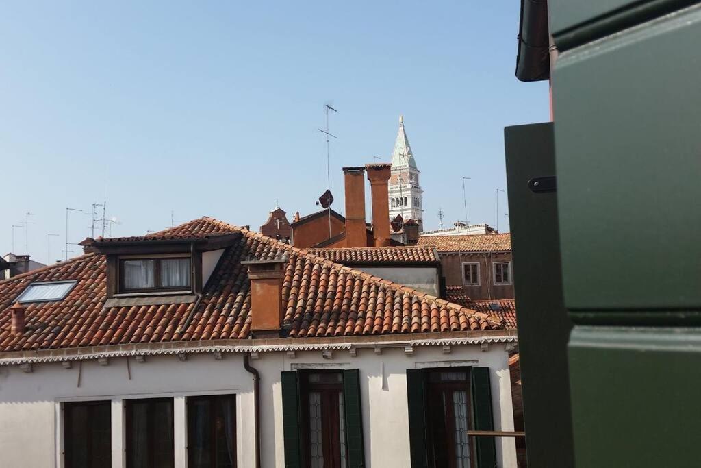 Monolocale Vicino San Marco Apartman Velence Kültér fotó