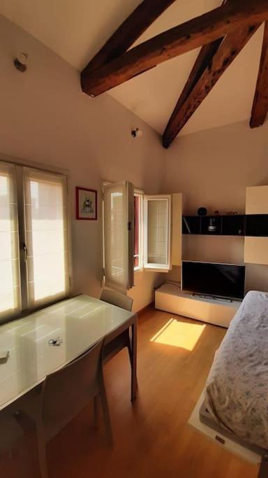 Monolocale Vicino San Marco Apartman Velence Kültér fotó